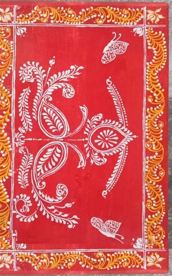 Traditional Painted Wooden Panel (Alpana Pidi) — hand-painted ritual panel with Mayur and Kalka motifs